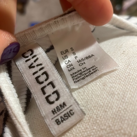 Divided high neck striped midi fitted dress - Picture 4 of 4